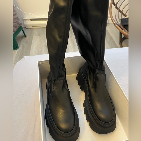 Knee High Boots Made in Italy Size 8 Stylish Leather Boots - Picture 4 of 6